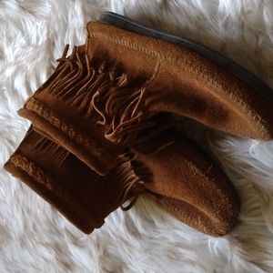 Minnetonka moccasins booties